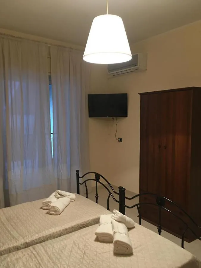 Casa Vacanze, A Due Passi Da Taormina Letojanni Apartmán